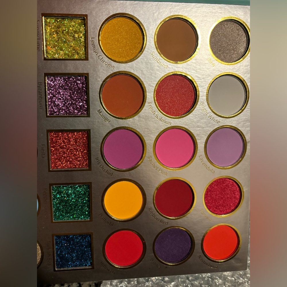 Romantic Beauty Cocktail Party 35 Color Eyeshadow Palette - Picture 4 of 6